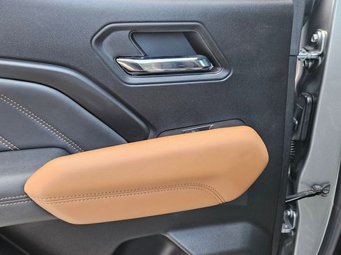 Used 2024 GMC Canyon AT4 w/ AT4 Premium Package image 23