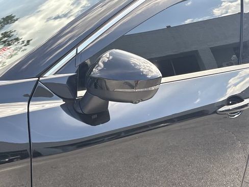 Used 2021 Nissan Rogue Platinum FWD image 31