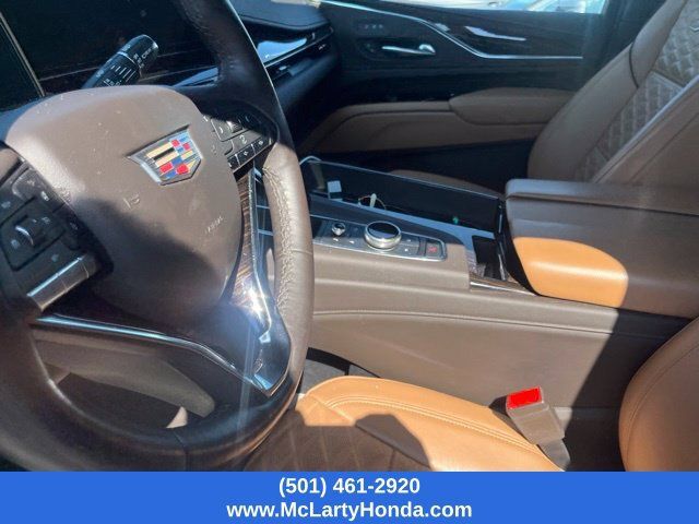 Used 2022 Cadillac Escalade Premium Luxury AWD/4WD image 5