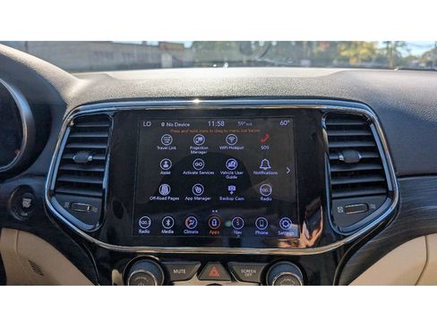 Used 2019 Jeep Grand Cherokee Laredo w/ 18" Wheel & 8.4" Radio Group image 24