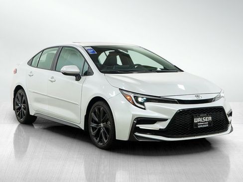 Used 2023 Toyota Corolla XSE image 7