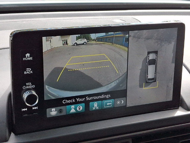 Certified 2024 Honda Pilot TrailSport image 20