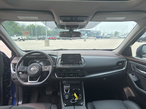 Certified 2023 Nissan Rogue SV w/ SV Premium B Package AWD/4WD image 28