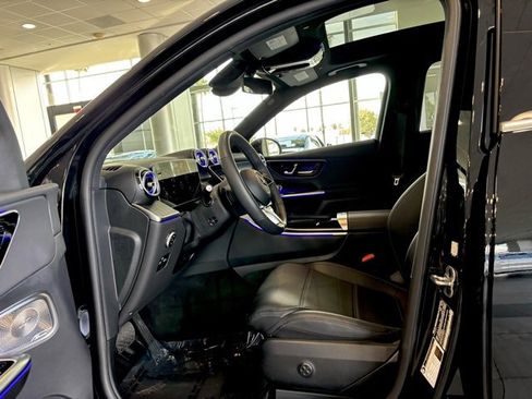 Certified 2025 Mercedes-Benz GLC 300 4MATIC image 18