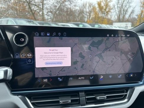 New 2026 Chevrolet Equinox EV LT image 23