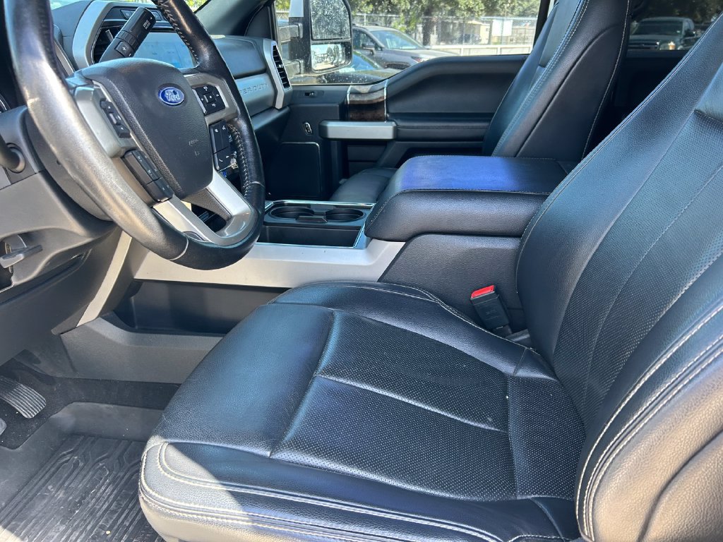 Used 2022 Ford F250 Lariat w/ Lariat Value Package AWD/4WD image 11