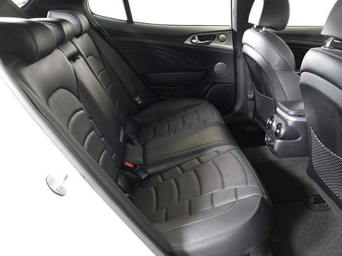 Used 2023 Kia Stinger GT2 image 41