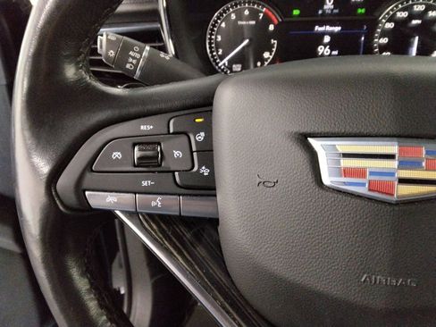 Used 2022 Cadillac XT6 Premium Luxury image 12