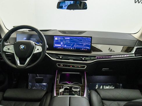 Used 2026 BMW X7 xDrive40i w/ Premium Package AWD/4WD image 15