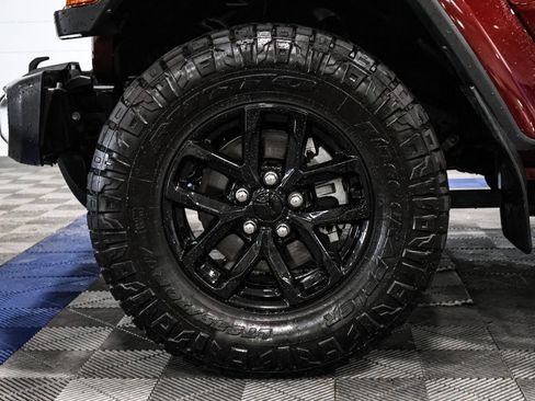 Used 2021 Jeep Gladiator Sport AWD/4WD image 18