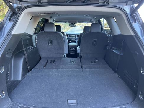 Used 2019 Buick Enclave Essence image 26