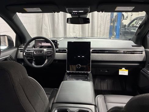 New 2026 GMC Sierra EV Elevation image 16