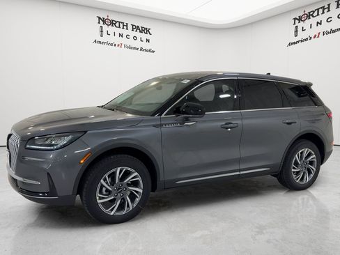 New 2026 Lincoln Corsair Premiere FWD image 6