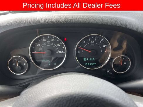 Used 2017 Jeep Wrangler Unlimited Sahara w/ Max Tow Package AWD/4WD image 27