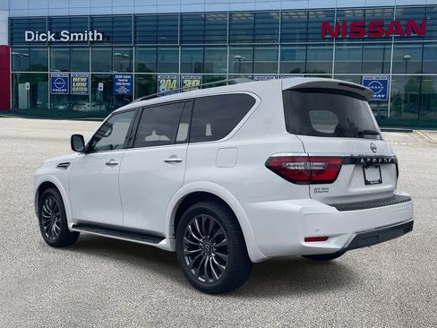Used 2024 Nissan Armada Platinum w/ Cargo Package image 4