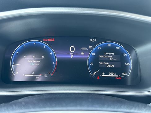 New 2026 Toyota Corolla Cross XLE FWD image 32