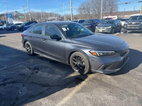 Used 2023 Honda Civic Sport image 1