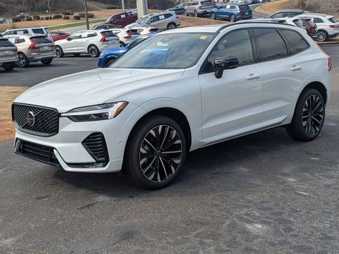 New 2026 Volvo XC60 B5 Ultra w/ Protection Package Premier image 2