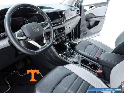 Used 2023 Volkswagen Taos SEL image 19