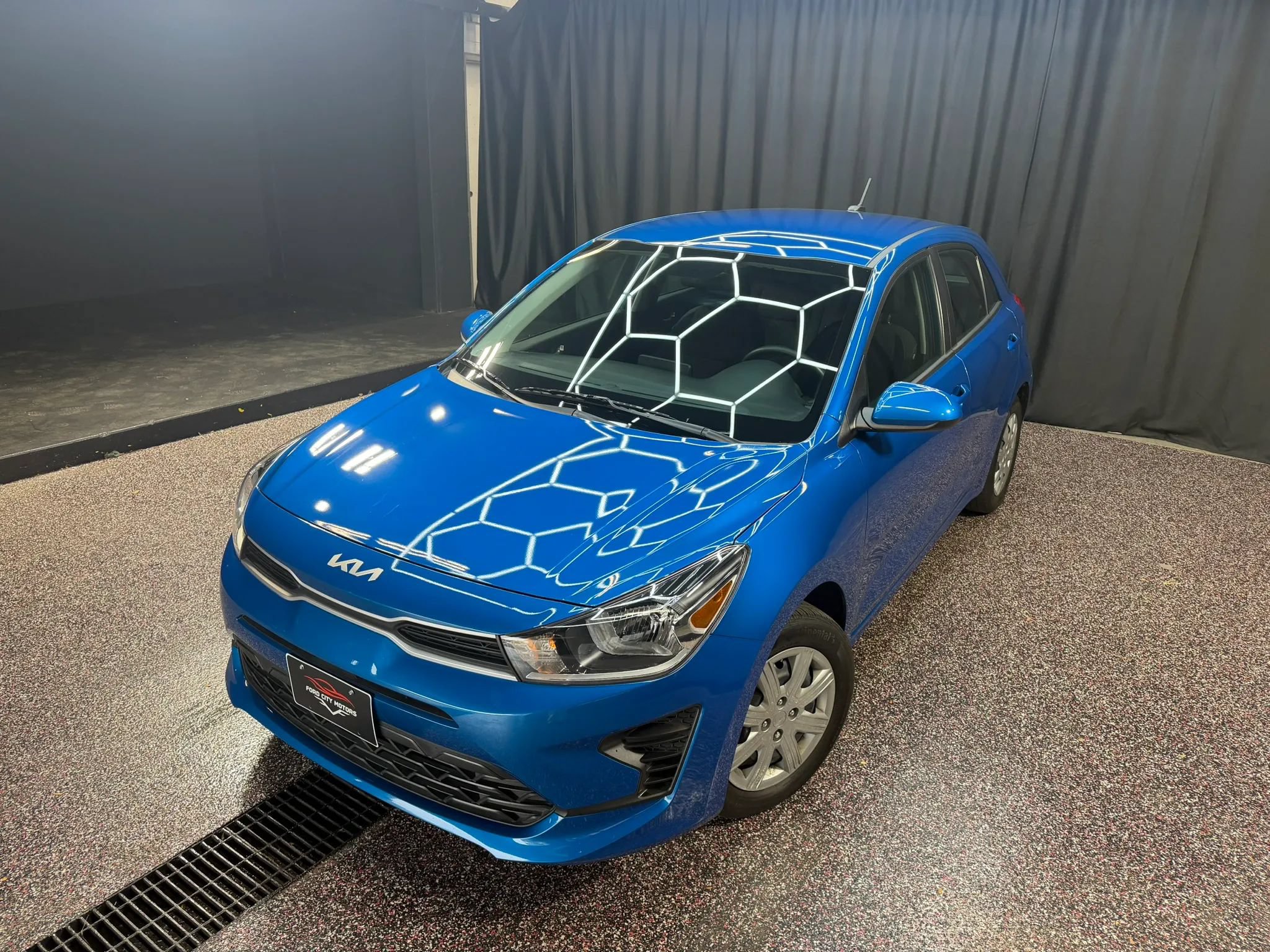 Used 2023 Kia Rio S FWD image 2