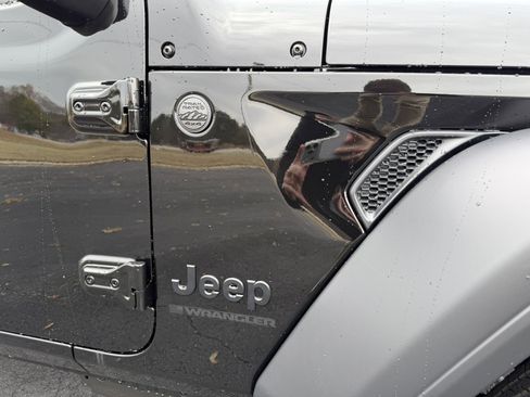 New 2026 Jeep Wrangler Unlimited Sport image 4