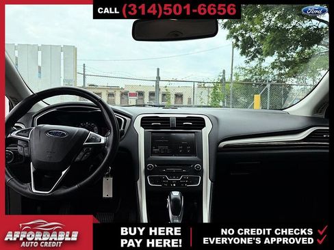 Used 2016 Ford Fusion SE w/ Equipment Group 202A FWD image 12