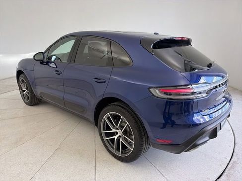 Used 2023 Porsche Macan AWD/4WD image 2