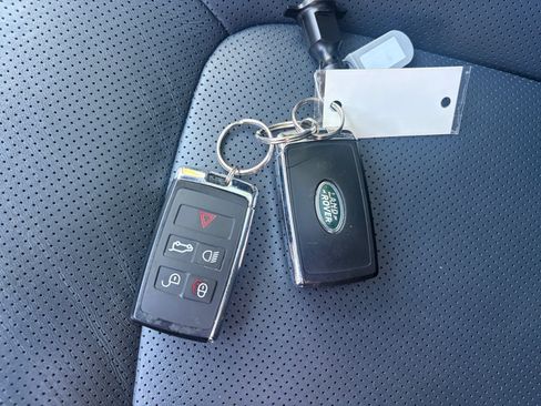 Used 2019 Land Rover Range Rover Supercharged AWD/4WD image 36