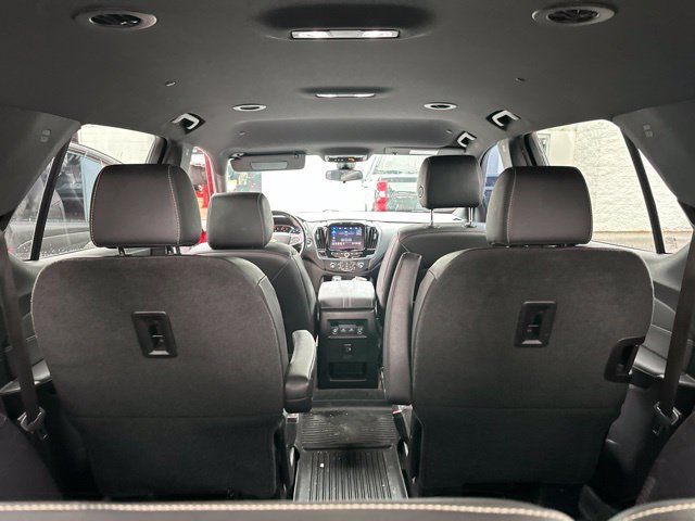 Used 2022 Chevrolet Traverse LT FWD image 13