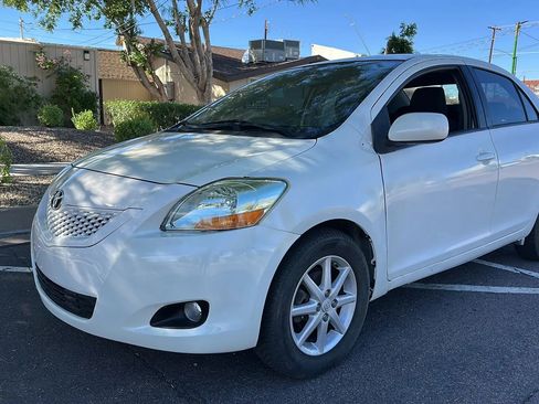 Used 2010 Toyota Yaris Sedan image 28