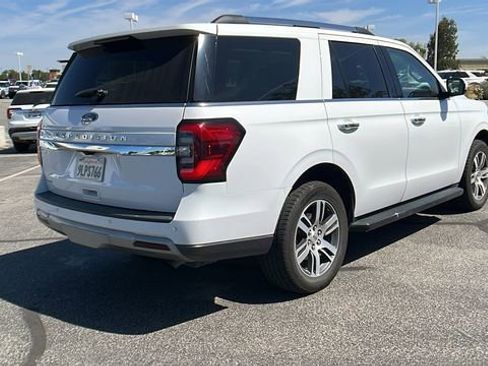 Used 2024 Ford Expedition Limited RWD image 3