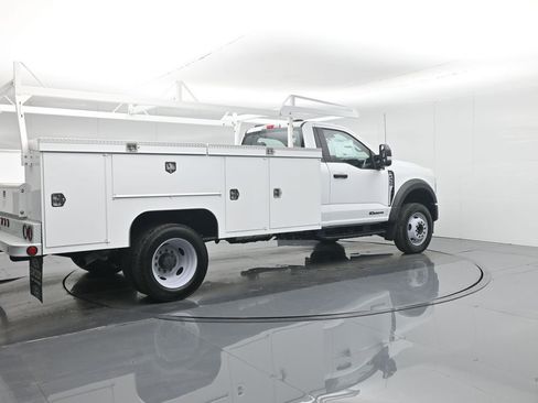 New 2025 Ford F450 XL w/ XL Chrome Package image 32