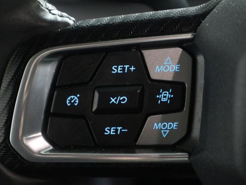 Used 2024 Ford Mustang Coupe image 27