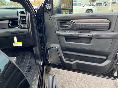 New 2026 RAM 3500 Limited image 22