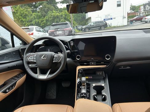 Used 2023 Lexus NX 350 AWD image 19