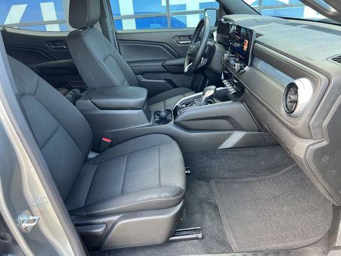 Used 2023 Chevrolet Colorado LT w/ LT Convenience Package II image 17