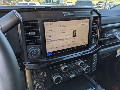 New 2026 Ford F250 Lariat w/ Black Appearance Package image 24