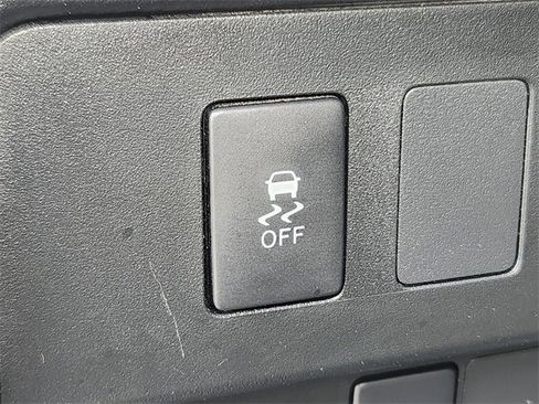 Used 2022 Toyota Tacoma SR image 26