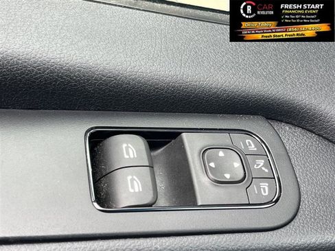 Used 2024 Mercedes-Benz Sprinter 2500 image 32