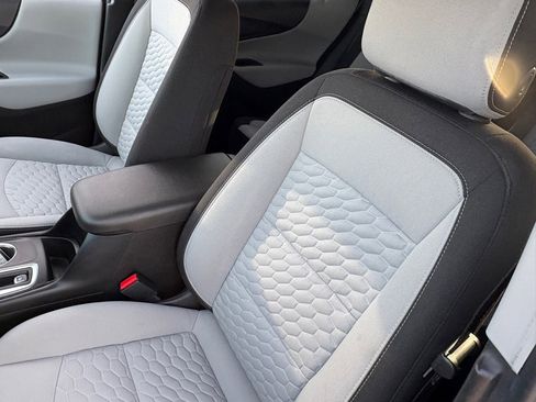 Used 2019 Chevrolet Equinox LT image 29