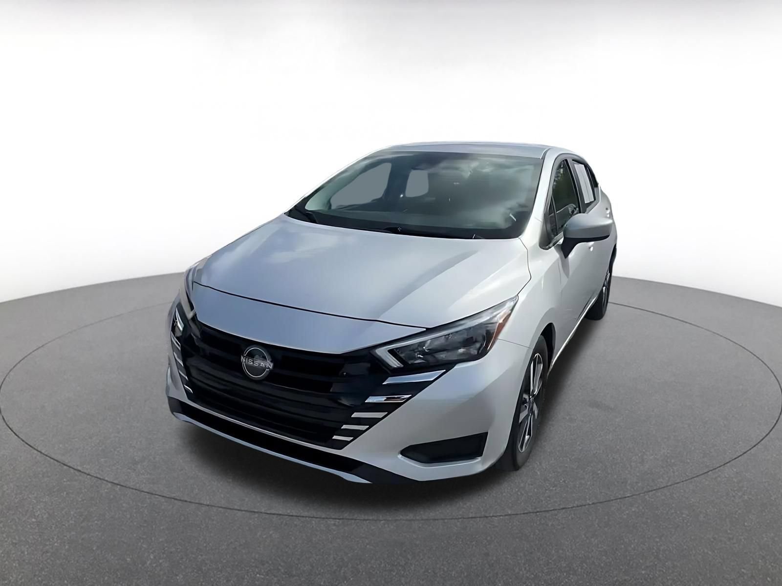 Used 2025 Nissan Versa SV FWD image 6