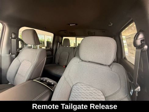 New 2026 RAM 1500 Big Horn AWD/4WD image 24