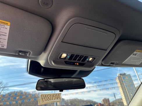 Used 2021 Ford Explorer XLT w/ Equipment Group 202A image 21