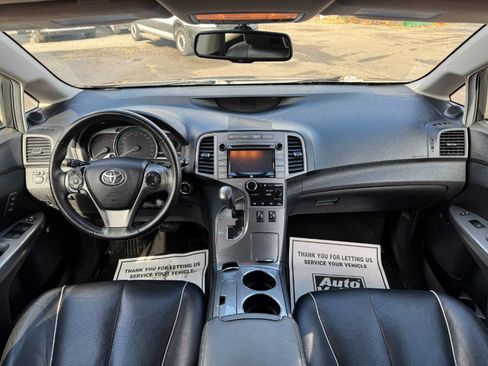Used 2015 Toyota Venza XLE image 21