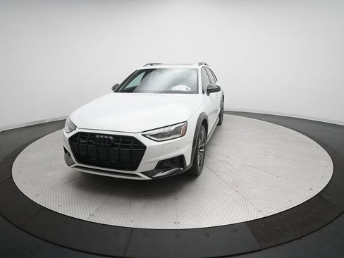 Used 2023 Audi A4 2.0T allroad Premium Plus w/ Premium Plus Package image 35