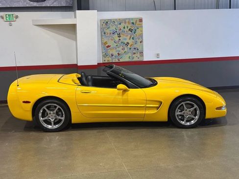 Used 2003 Chevrolet Corvette Convertible w/ Preferred Equipment Group1 RWD image 73