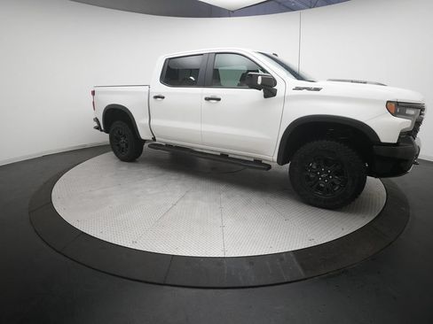 Used 2025 Chevrolet Silverado 1500 ZR2 w/ Technology Package AWD/4WD image 36