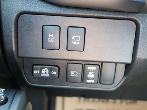 Used 2022 Toyota Tacoma SR5 AWD/4WD image 22