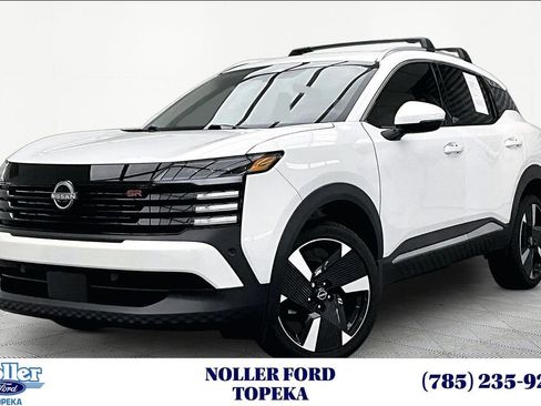 Used 2025 Nissan Kicks SR FWD image 1
