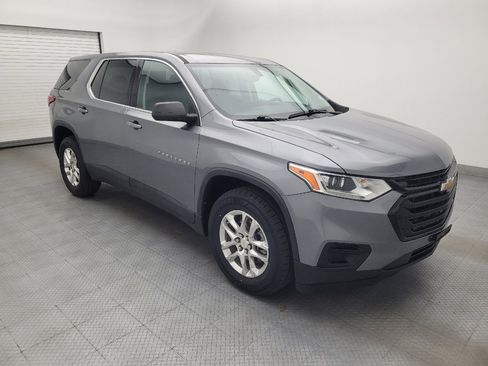 Used 2021 Chevrolet Traverse LS FWD image 11